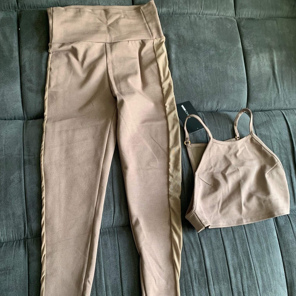 Looking fine Lounge set 2 Piece